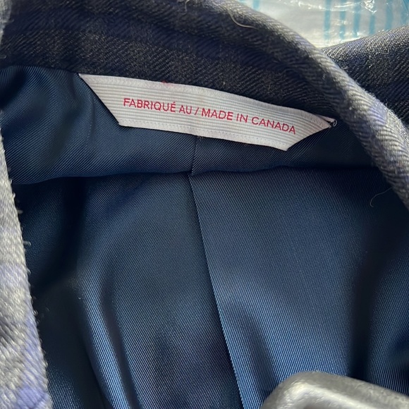 Harry Rosen suit brand new condition worn a few times Fits large - Picture 3 of 4